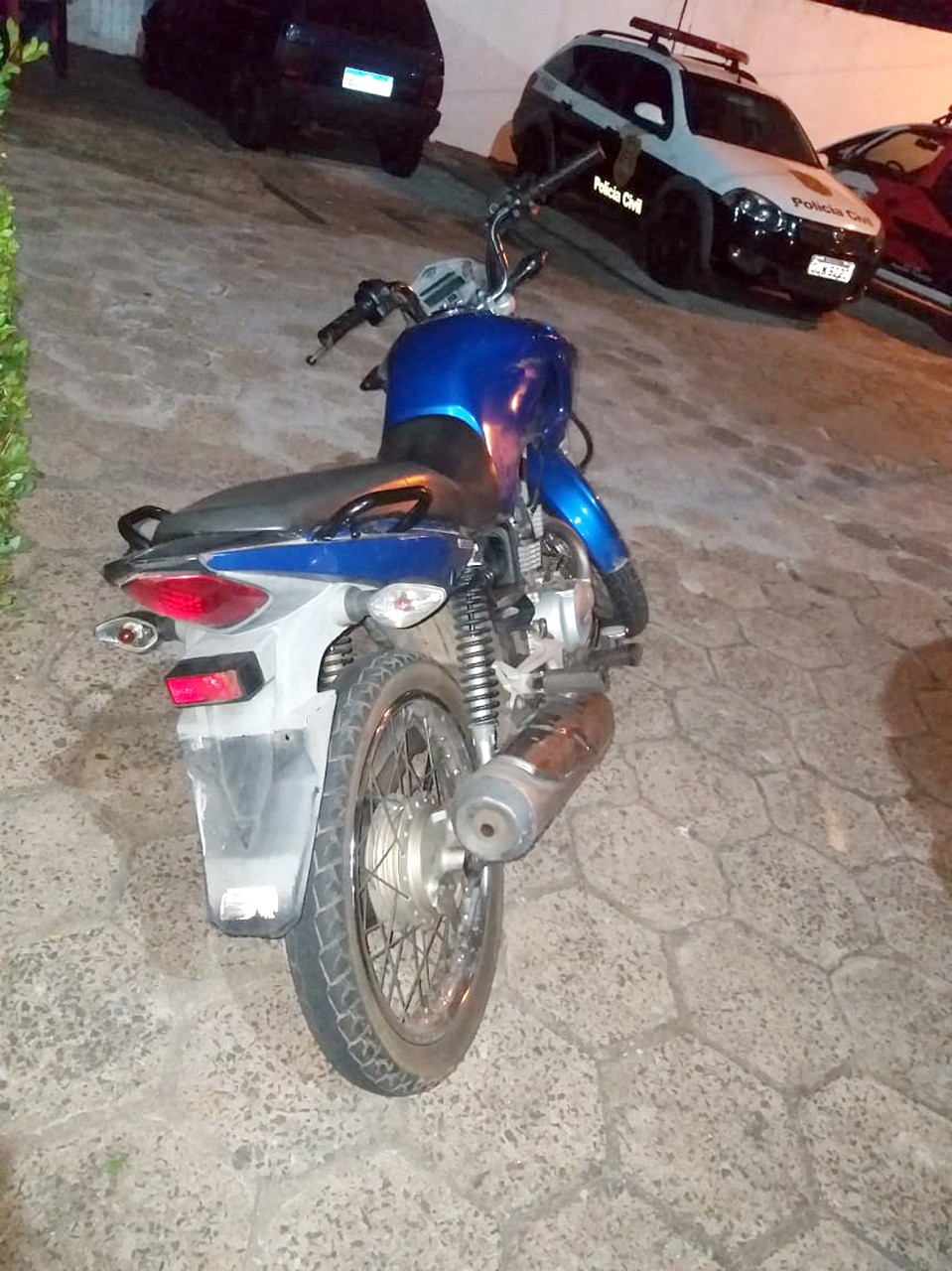 GCM flagra rapaz com motocicleta roubada na Estrada do Barreiro