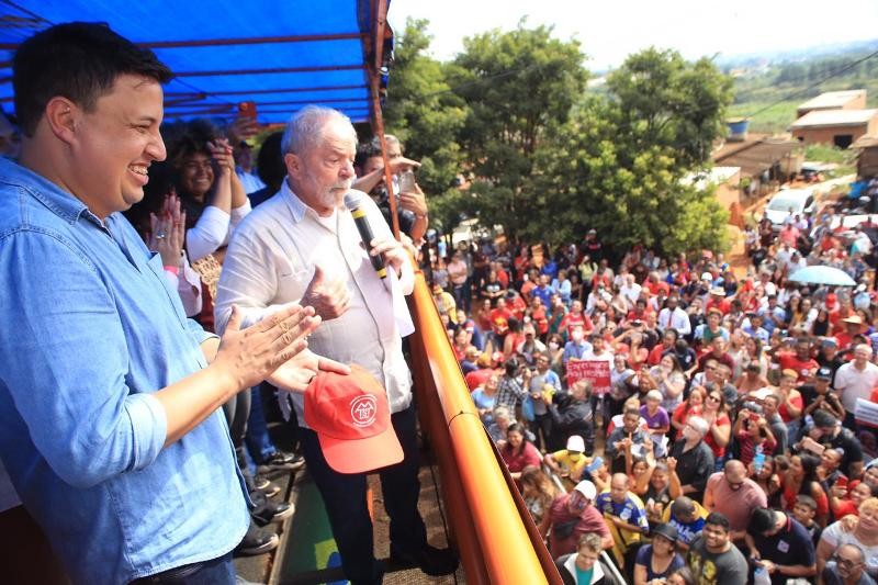 Em visita a Sumaré, Lula fala em ajudar a transformar Vila Soma em bairro