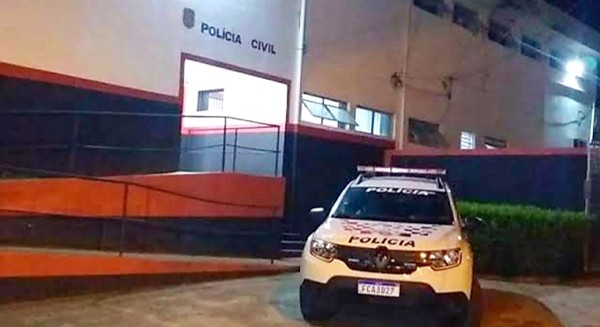 Trio armado aborda veículo e mantém dois homens reféns durante roubo em Sumaré