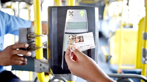 Passe Livre Escolar e Meia Tarifa da EMTU já podem ser solicitados