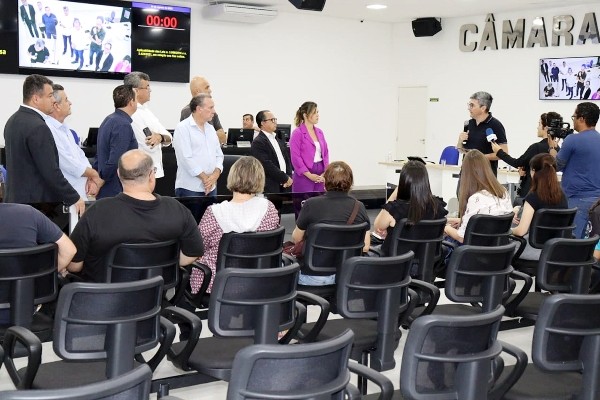 Professores expõem déficit de pessoal da Etec em Nova Odessa