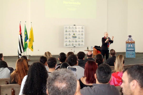 Hortolândia deve zerar fila por creche ainda neste ano, afirma Zezé Gomes