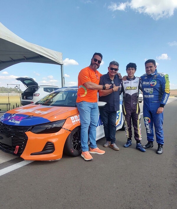 Piloto de Paulínia tem 1ª experiência com carros de turismo