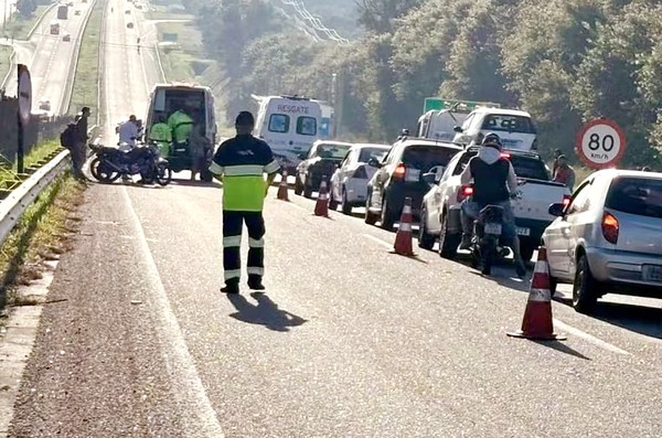 Engavetamento com sete veículos deixa um ferido em Hortolândia