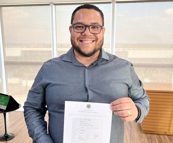 Danilo publica lei que gera chances de emprego para PCDs em Paulínia