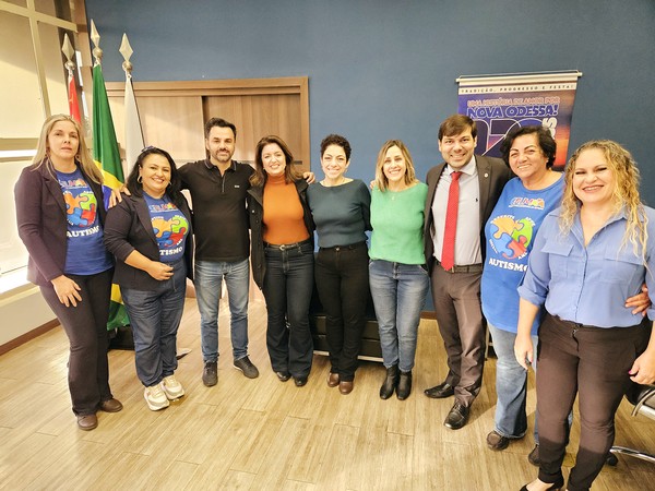 Mineirinho e deputada anunciam R$ 200 mil para Centro de Autistas de Nova Odessa
