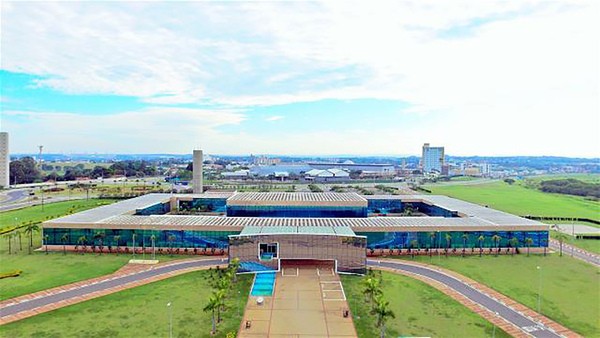 Prefeitura e CPFL fazem troca gratuita de lâmpadas em Paulínia