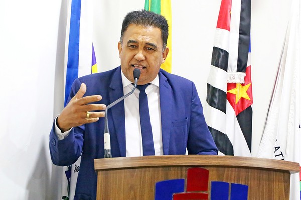 Welington da Farmácia propõe selo de proteção à mulher aos comércios