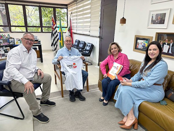 Chico anuncia adesão de Americana a programa que enfrenta a pobreza