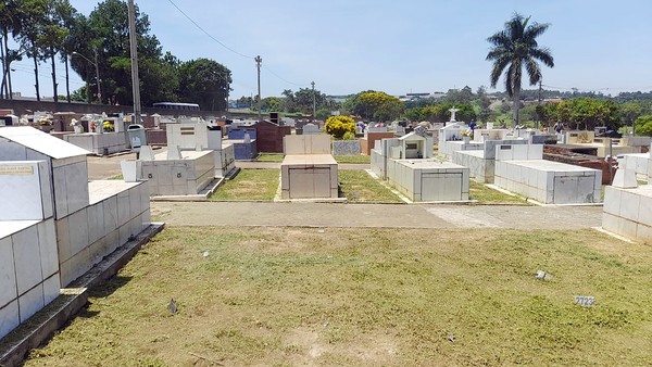 Murilo protocola projeto de nova área para ampliar Cemitério de Monte Mor