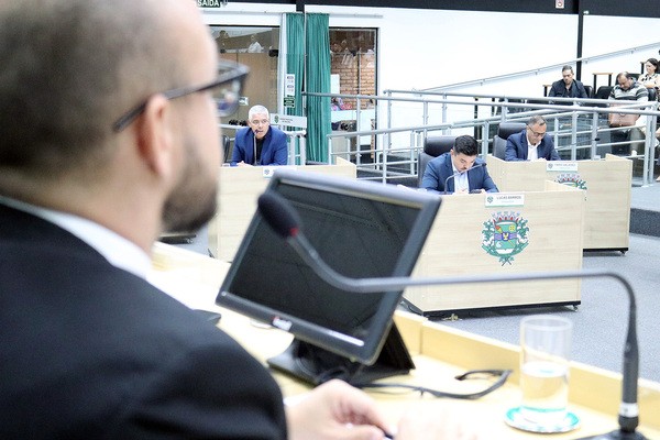 Câmara aprova políticas de atenção a acumuladores de animais em Paulínia