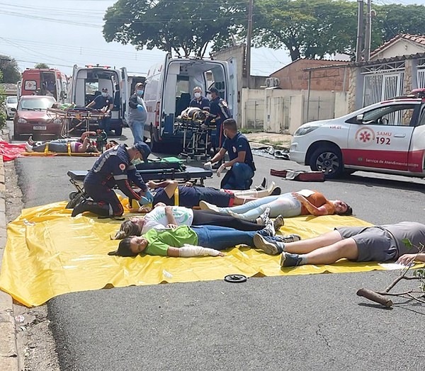 Samu Sumaré realiza simulado de atendimento a múltiplas vítimas