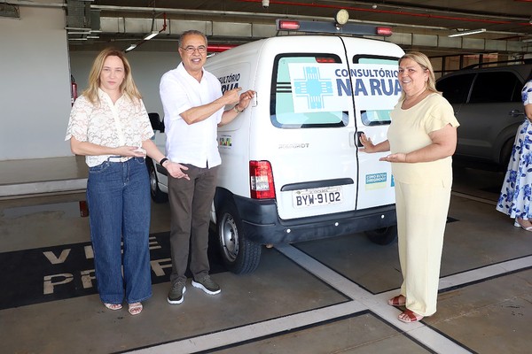 Zezé Gomes implanta novo programa Consultório na Rua em Hortolândia