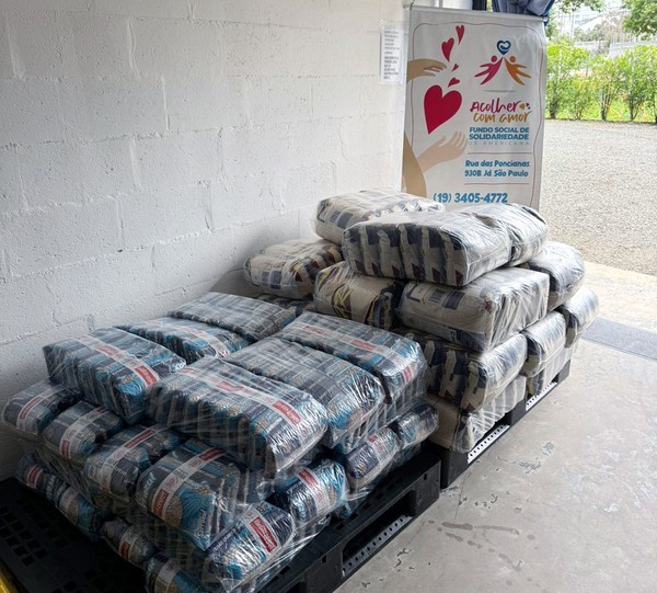 Supermercado Savegnago doa 900 quilos de alimentos em Americana