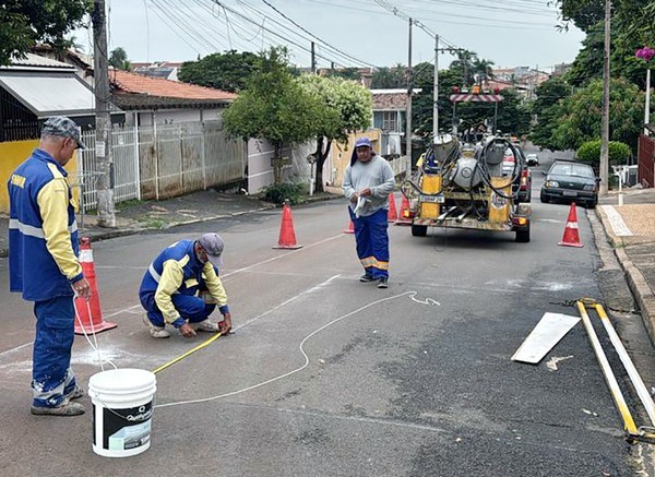 Sumaré reforça sinalização de solo no Jardim Macarenko através da ação Cidade Limpa