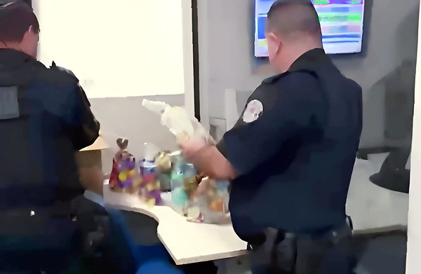 Patrulheiros fazem ação de Páscoa para crianças em vulnerabilidade em Americana