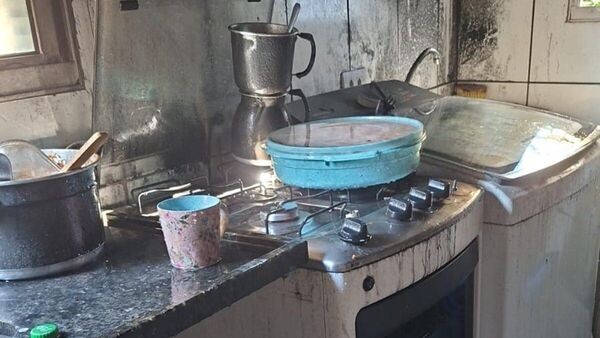 Incêndio atinge apartamento em condomínio de Americana e destrói grande parte do imóvel