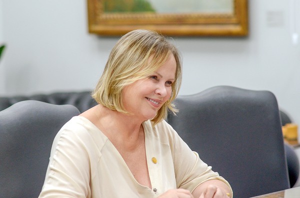 Deputada Ana Perugini é coautora de lei que garante direito a amamentação em creches