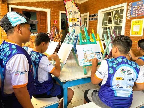 Oficinas de Pintura do ‘Arte e Cor’ movimentam cena de artes visuais