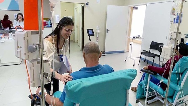 Unacon promove atividade de fisioterapia para pacientes em tratamento oncológico