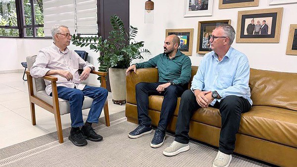 Chico anuncia abertura de unidades de saúde às 6 horas em Americana