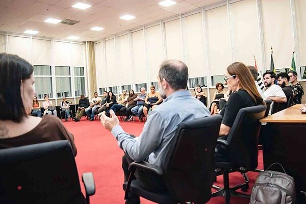 Paulínia faz reunião com agentes culturais para destinação dos recursos da PNAB