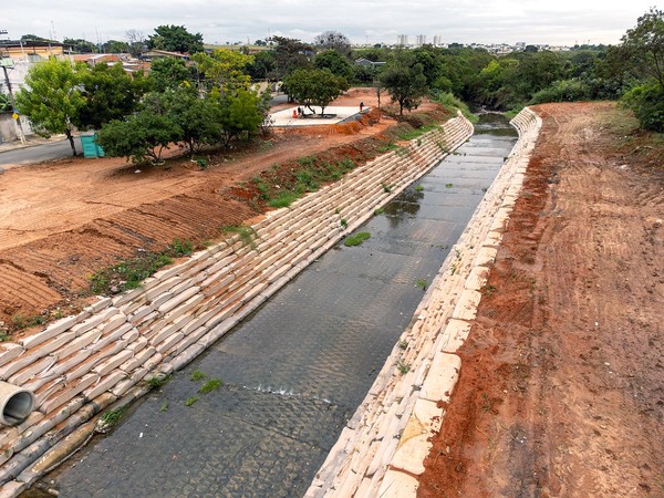 Hortolândia confirma calçada de piso intertravado no Parque Santa Emília