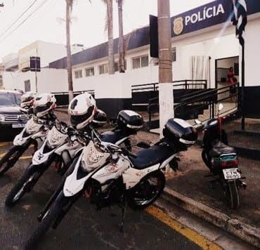 Polícia Militar prende suspeito com motocicleta adulterada no Jardim Colina III, em Monte Mor