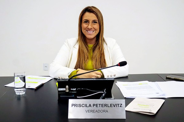 Priscila Peterlevitz assume temporariamente comando da Câmara de Nova Odessa