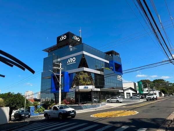 Polícia Civil cumpre mandado em escritório de contabilidade e apreende veículos em Americana