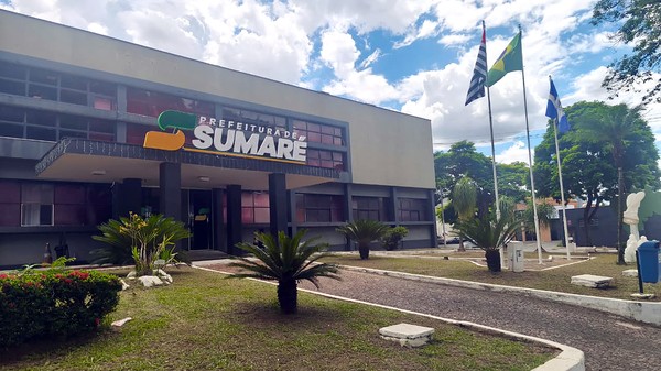 Sumaré doa 1,3 mil móveis escolares para ajudar rede estadual de ensino