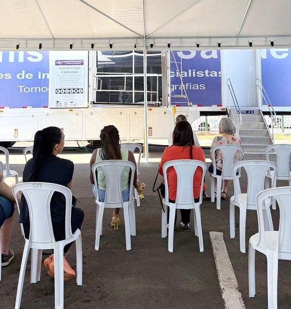 Carreta do Agora Tem Especialistas realiza dois mil exames em Sumaré